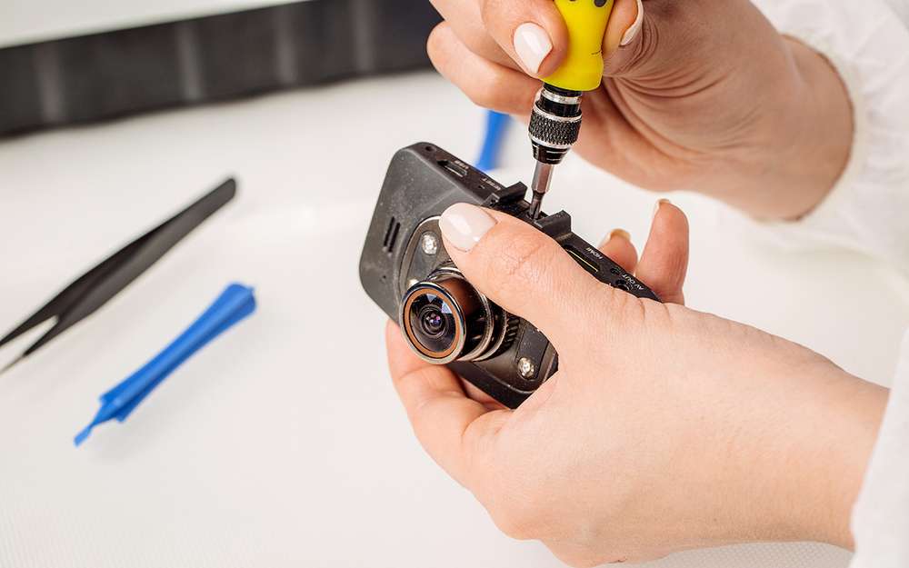 На запитання читача по функціоналу гаджета відповідає експерт ЗР