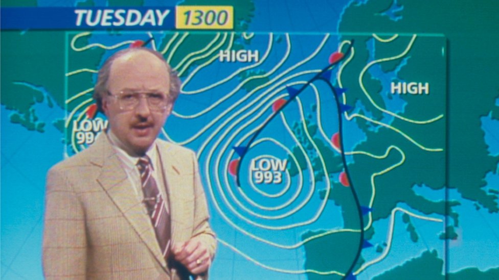 Не хвилюйтеся, нічого подібного не передбачається, погода обіцяє бути вітряної, але торкнеться це в основному Іспанії та Франції