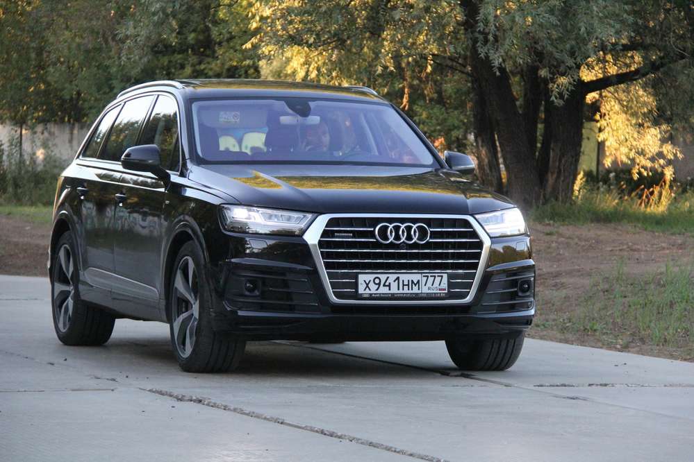 В якості нового автомобіля вибираємо Hyundai Tucson і шукаємо йому альтернативу на вторинному ринку серед преміум