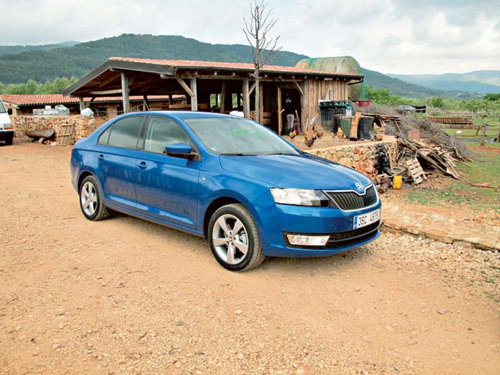 Крім того, в нашому огляді виділені по п'ять найпросторіших, найпотужніших і найбільш швидких моделей в даній категорії