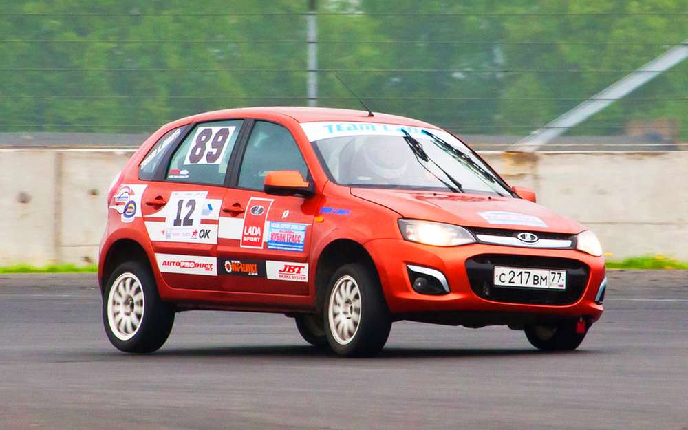 Справляється, але вимагає і уваги, і вкладень