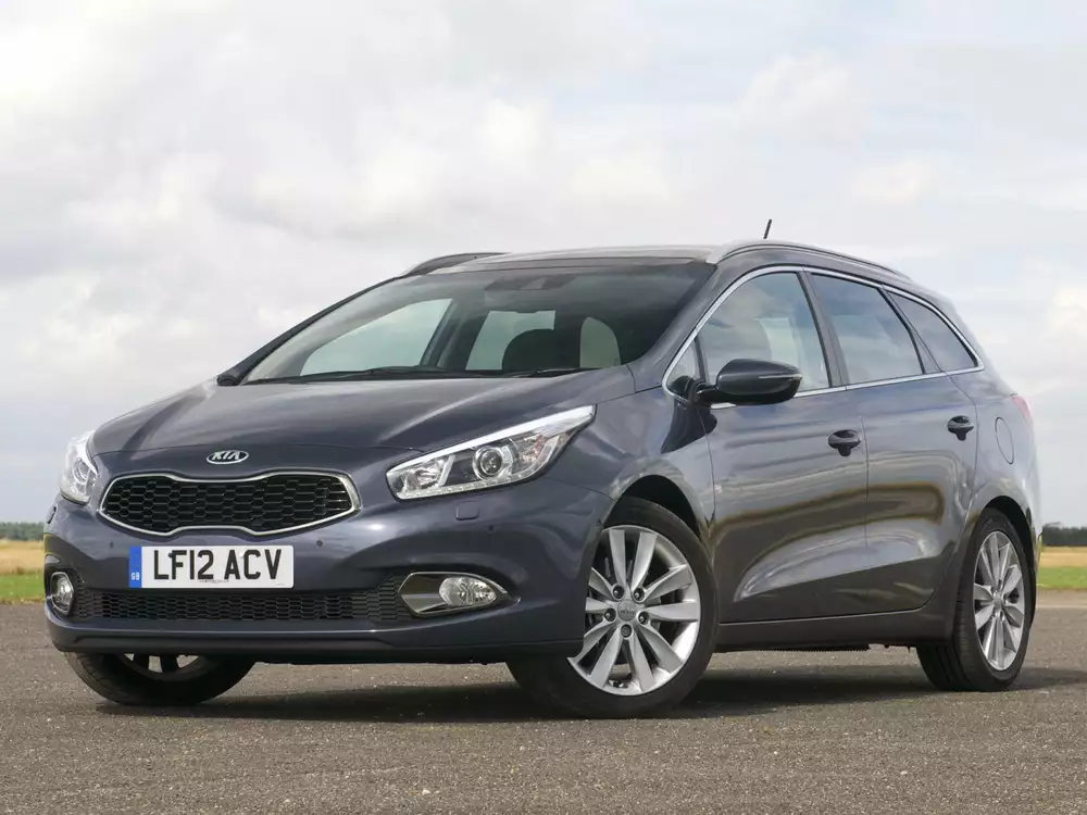 У нашому черговому огляді - найпривабливіші програми, які допоможуть серйозно заощадити на покупці нового автомобіля