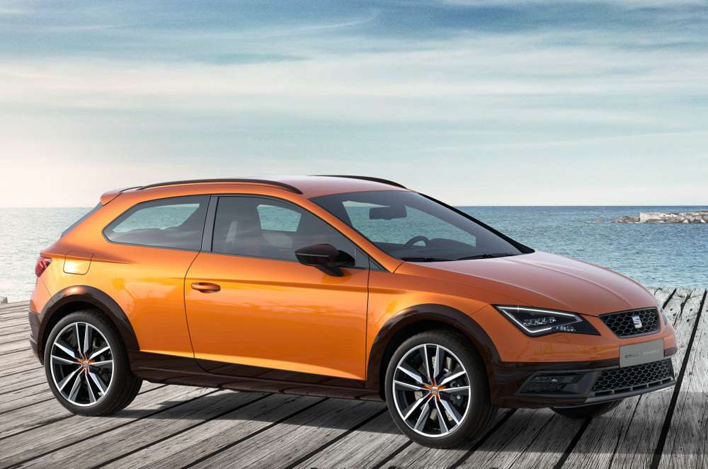 Але не тільки про нього: недільний дощ перетворив заїзди СМП РСКГ в непередбачувану карусель подій, а в одній з гонок Національного класу на подіумі вперше не виявилося пілотів на ладах