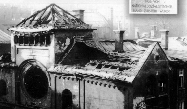 Потім в той же день єврейські крамниці були розгромлені в Вітценхаузене, Ешвеге, Фріцлар