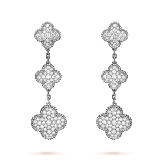 Сережки виконані з білого золота і діамантів