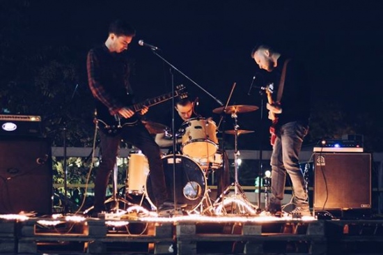 Жанр, в якому працюють хлопці - ExperimentsWithSorrow, їх музика - про відчуття життя на пострадянському просторі біля Чорного моря