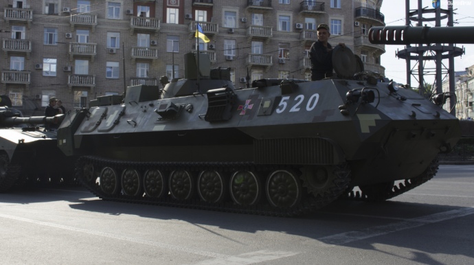 Також там додали, що для обробки всієї інформації про поле бою, яка надходить від станцій типу 1Л220УК і Положення-2, даних розвідки з безпілотних літальних апаратів та інших джерел, львівська ЛОРТА розробила систему Оболонь-А