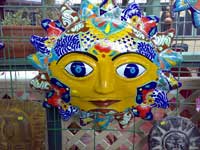 Низьке флуоресцентне освітлення та непряме світло для вікон (відвертаючи від спинки сидіння, що призводить до видуваної області)