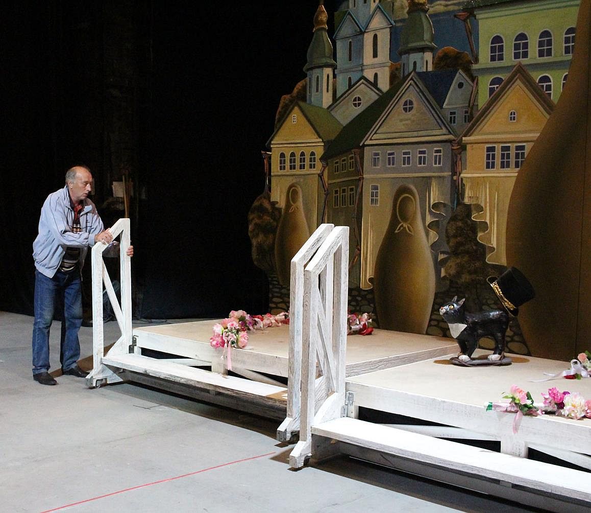 Яскравими і зачаровують постановками Нижегородського державного академічного театру опери та балету імені А