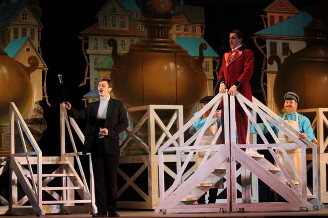 Кожен з них може відчути себе артистом, адже всі вони беруть безпосередню участь у постановці