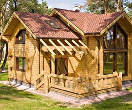 Замовити реставрацію дерев'яних будинків можна всього у пари компаній на ринку, які спеціалізуються на подібних завданнях і готові запропонувати Вам дійсно гнучкі умови по проведенню капітального ремонту і відновлення будівлі