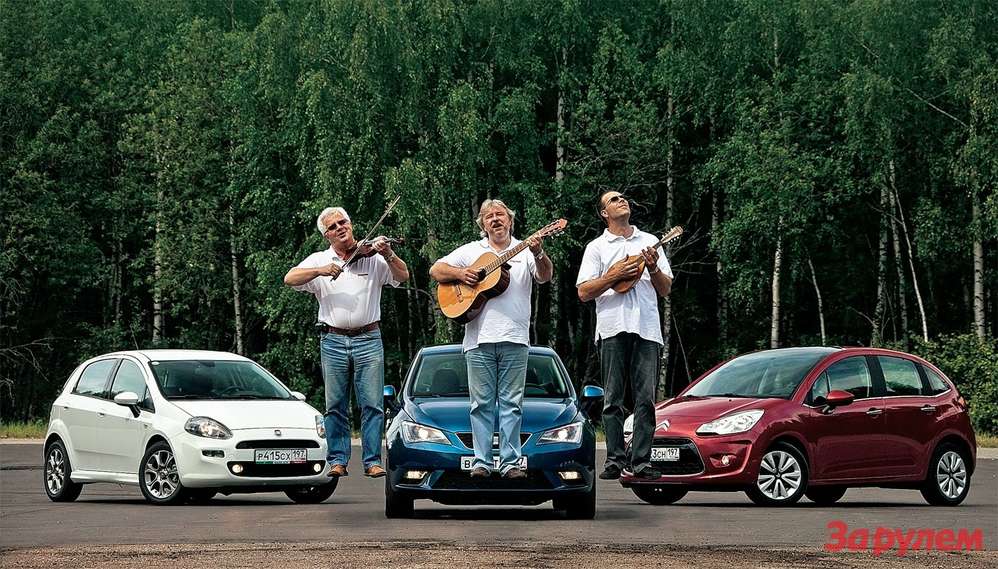 Для демонстрації новинки в німецькому Вісбадені опелевци викотили перед збірною з майже сотні європейських і двох десятків російських журналістів 35 новеньких машин