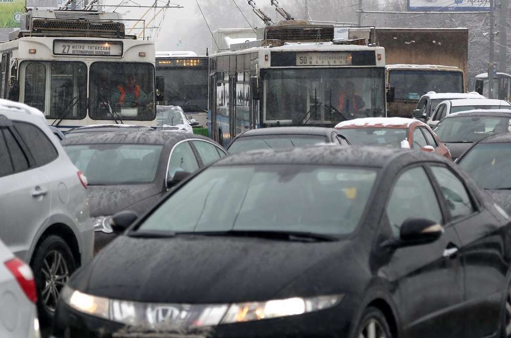 Також російських виробників запросили взяти участь у створенні мобільного госпіталю, який планується сформувати в кінці 2014 - початку 2015 року