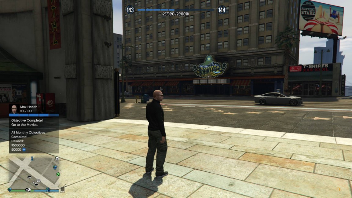 Відвідування фільмів, змагання з парашутними перегонами або пограбування магазину не кинуть виклику нікому