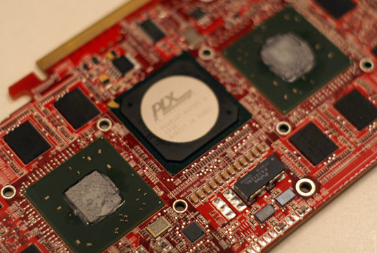 Два графічні процесори на Radeon HD 3870 X2 - Натисніть, щоб збільшити