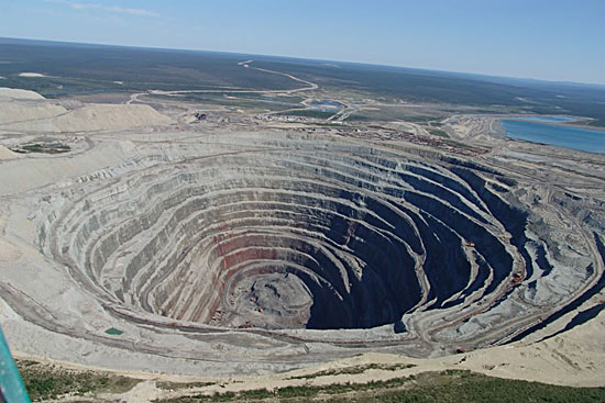Алмазний рудник Дьявік, Канада