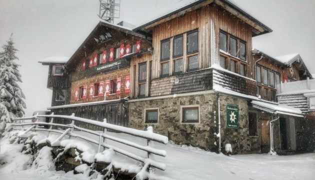 Альпи засипало снігом / Фото: facebook