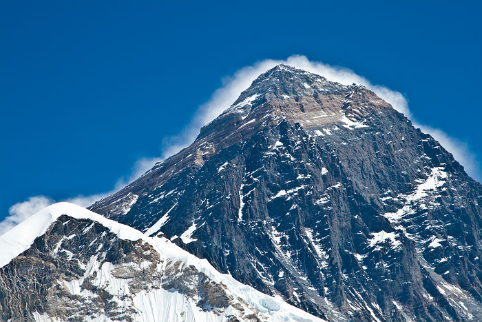 Долати цю ділянку при сходженні стане простіше, але проблема черг з альпіністів залишається   Вид на гору Еверест   Фото: panthermedia / vostock-photo   Москва