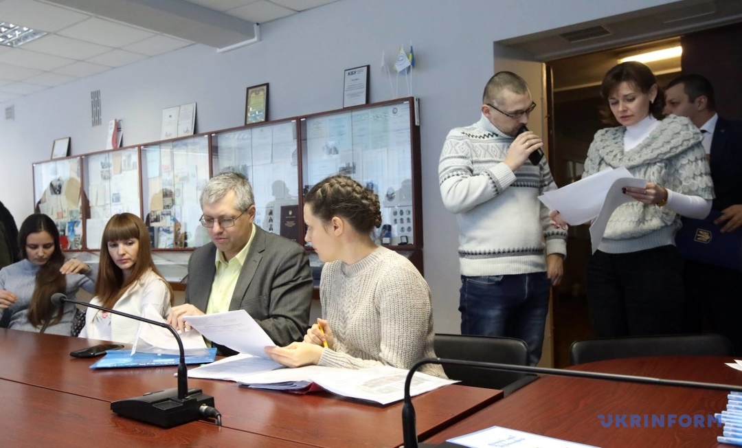 Кандидатури учасників, які зареєструвалися для участі в програмі в Іпотечному центрі Києва і Київської області, були попередньо схвалені комісією Мінрегіону