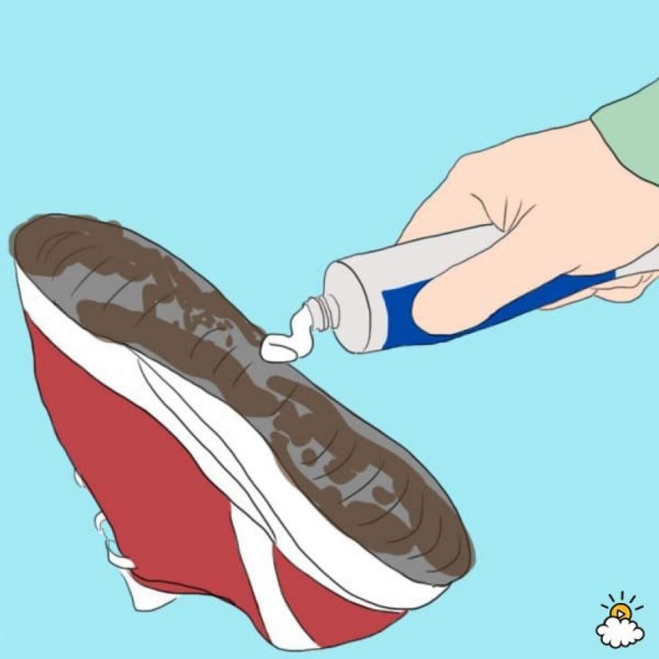 Фактрум ділиться з читачем корисним порадами, як правильно і ефективно доглядати за новою парою взуття без спеціальних засобів