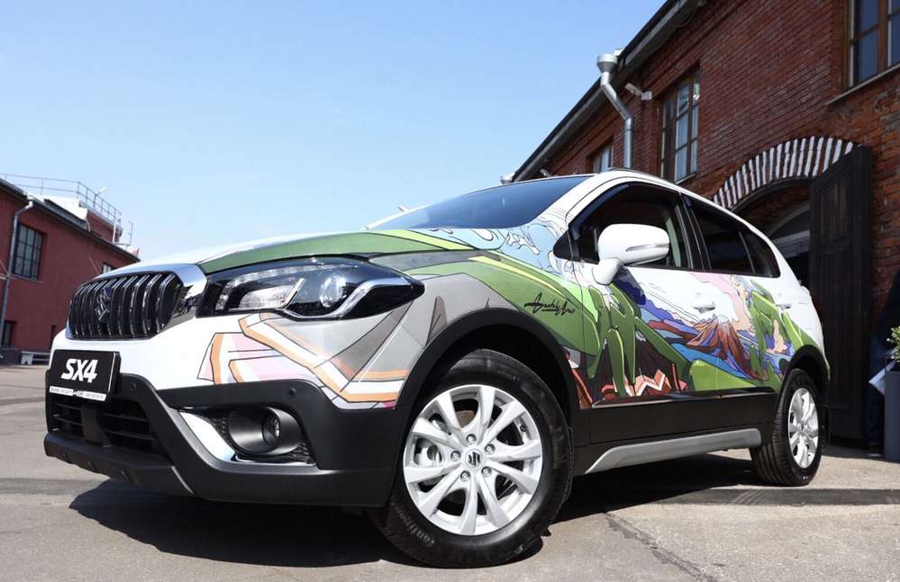 У Москві відбувся квест-драйв Suzuki Fest 2018, що складається з незвичайних завдань, в ході якого був показаний автомобіль Suzuki SX4 by Anatoly Akue