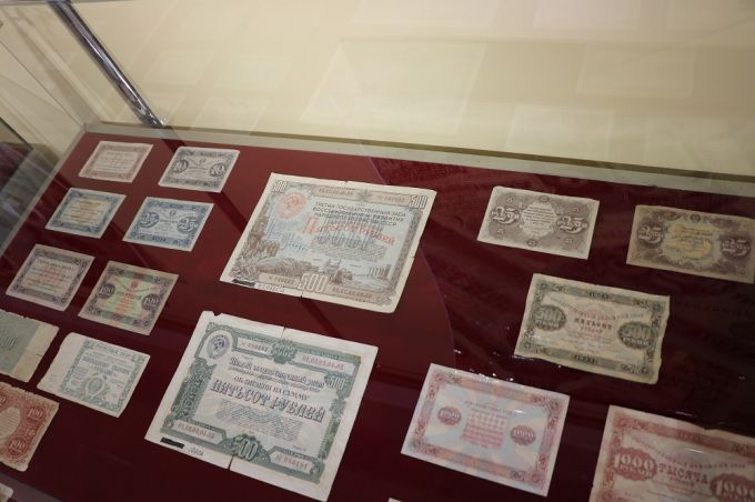 Великою популярністю на виставці користуються, банкноти, випущені в царській Росії, СРСР, перші і наступні зразки Національної валюти Республіки Казахстан