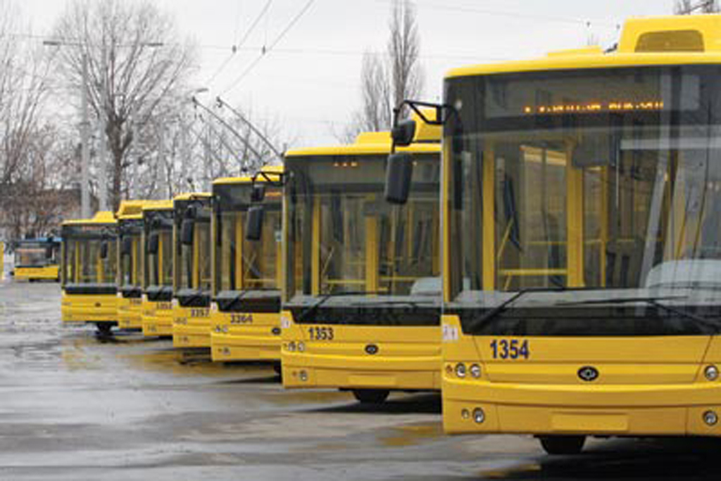 До кінця 2012 року 100 нових одиниць громадського транспорту з'являться на столичних дорогах
