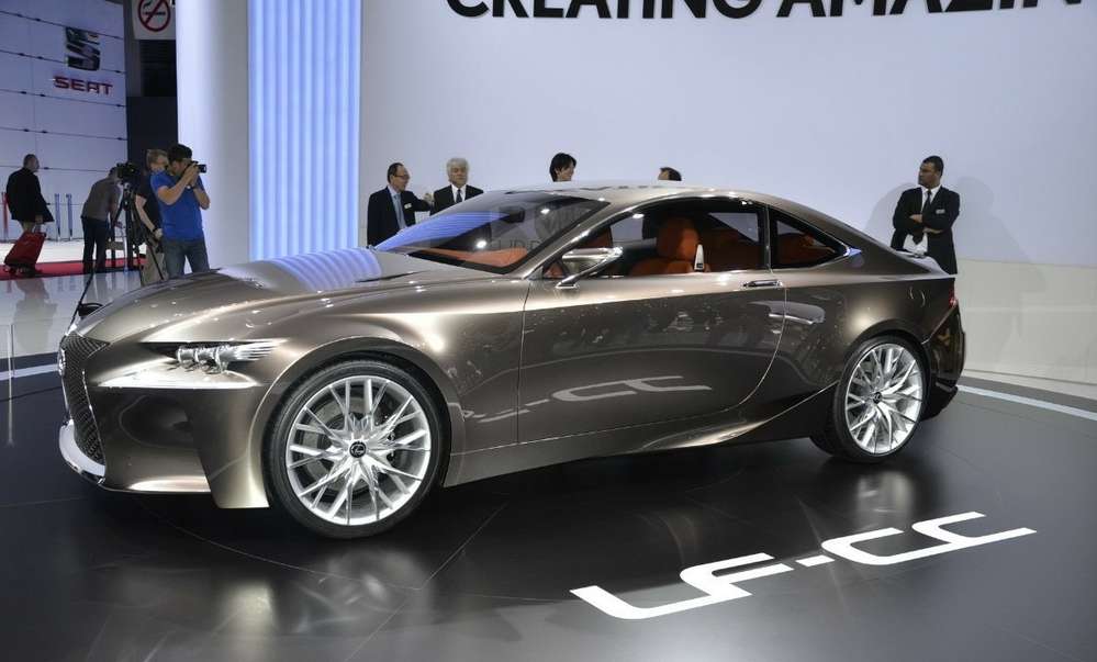 Компанія BMW презентувала концепткар BMW 4-Series Coupe Concept, який, по суті, є передсерійним зразком нового купе марки на базі седана 3-Series F30