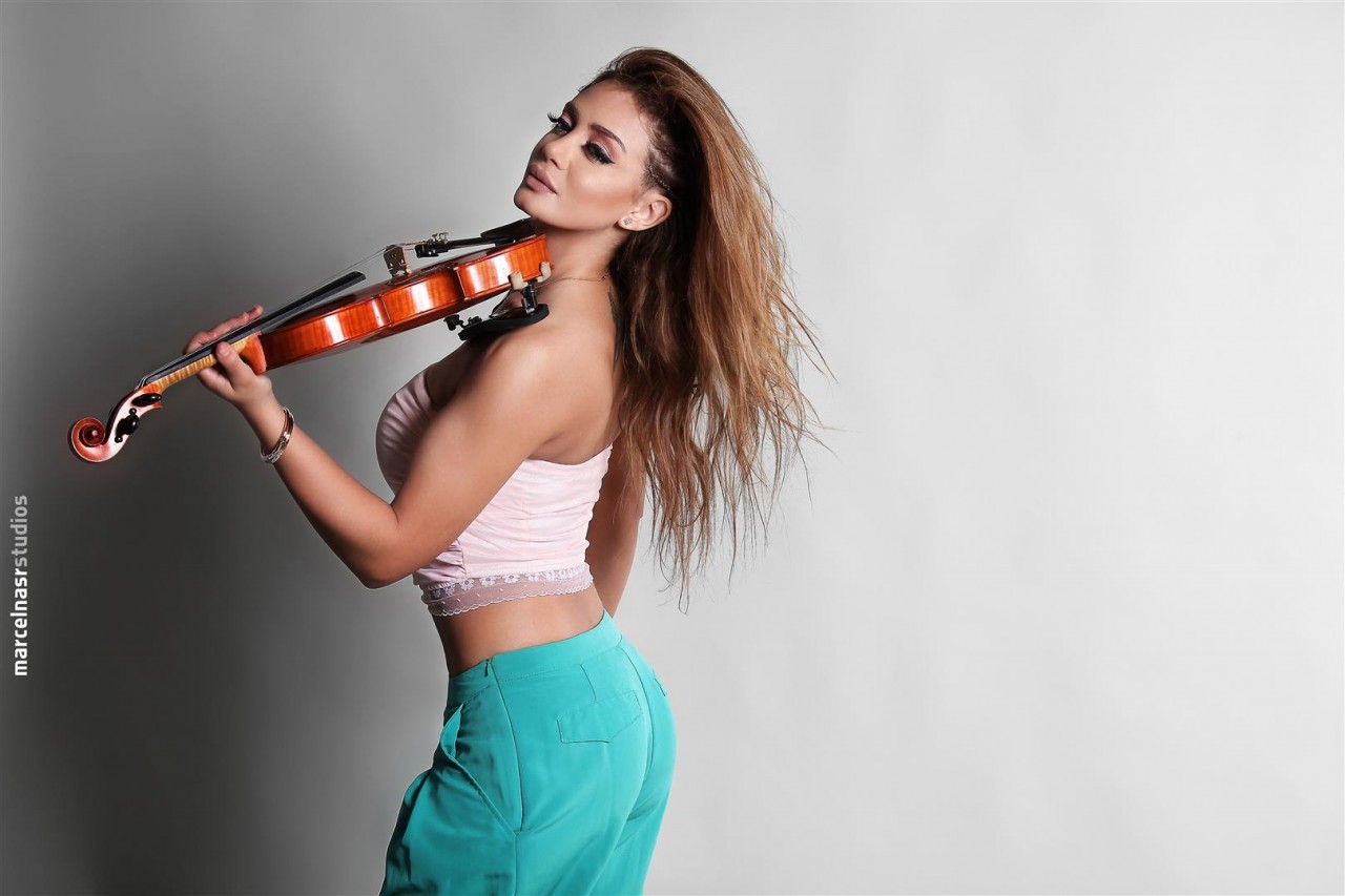 Hanine El Alam - одна з найяскравіших скрипачок-віртуозів сучасності